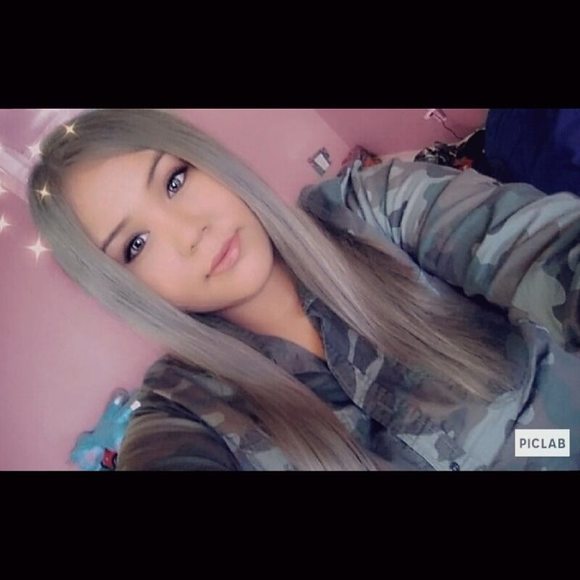 Meet your Posher, Shara - Picture 1 of 1